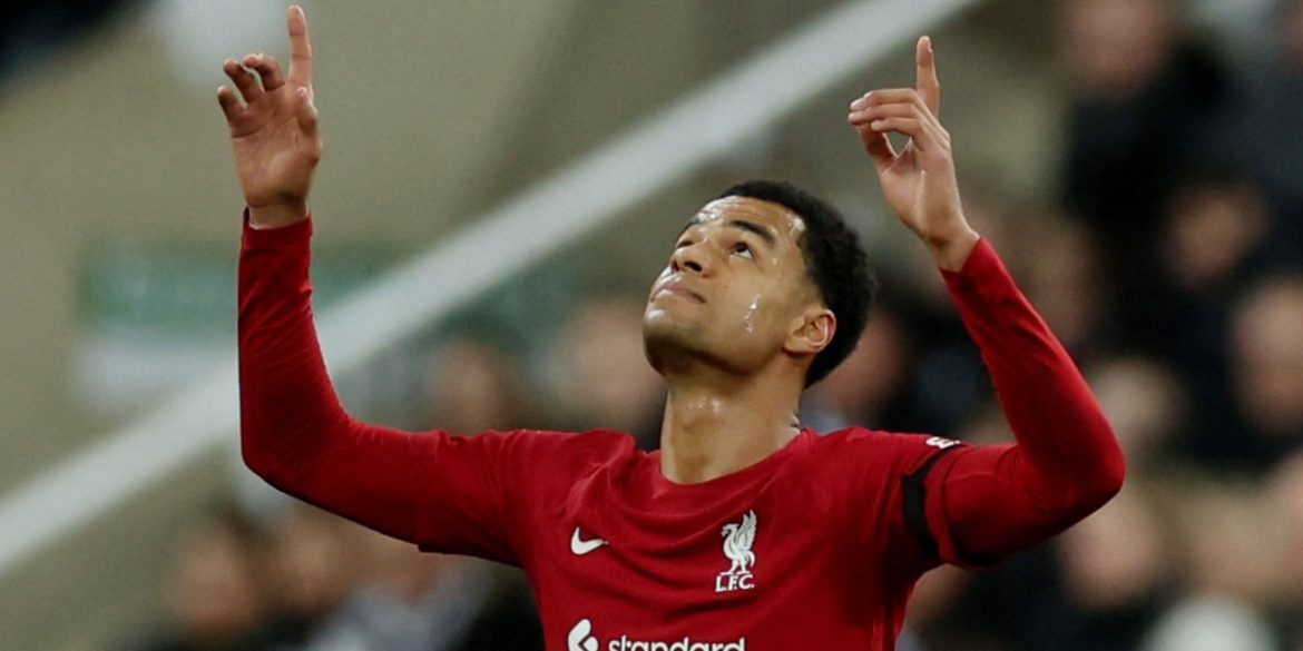 Liverpool: Klopp could unleash "special" player as "centre-forward"