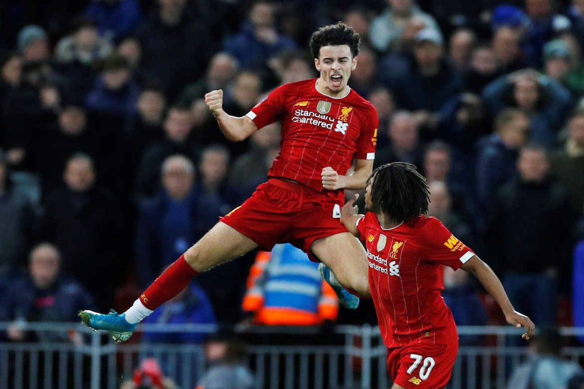 Fulham interested in Phil Jones
