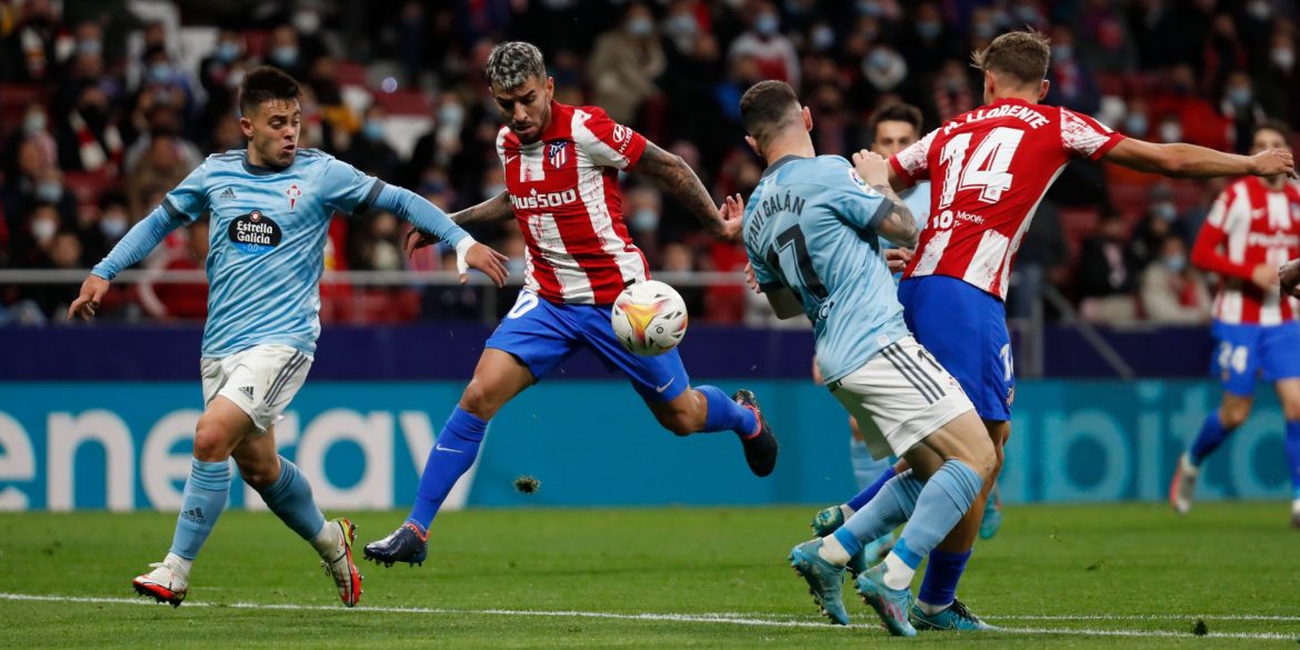 West Ham eyeing move to sign specialist presser; Hammers chiefs are excited